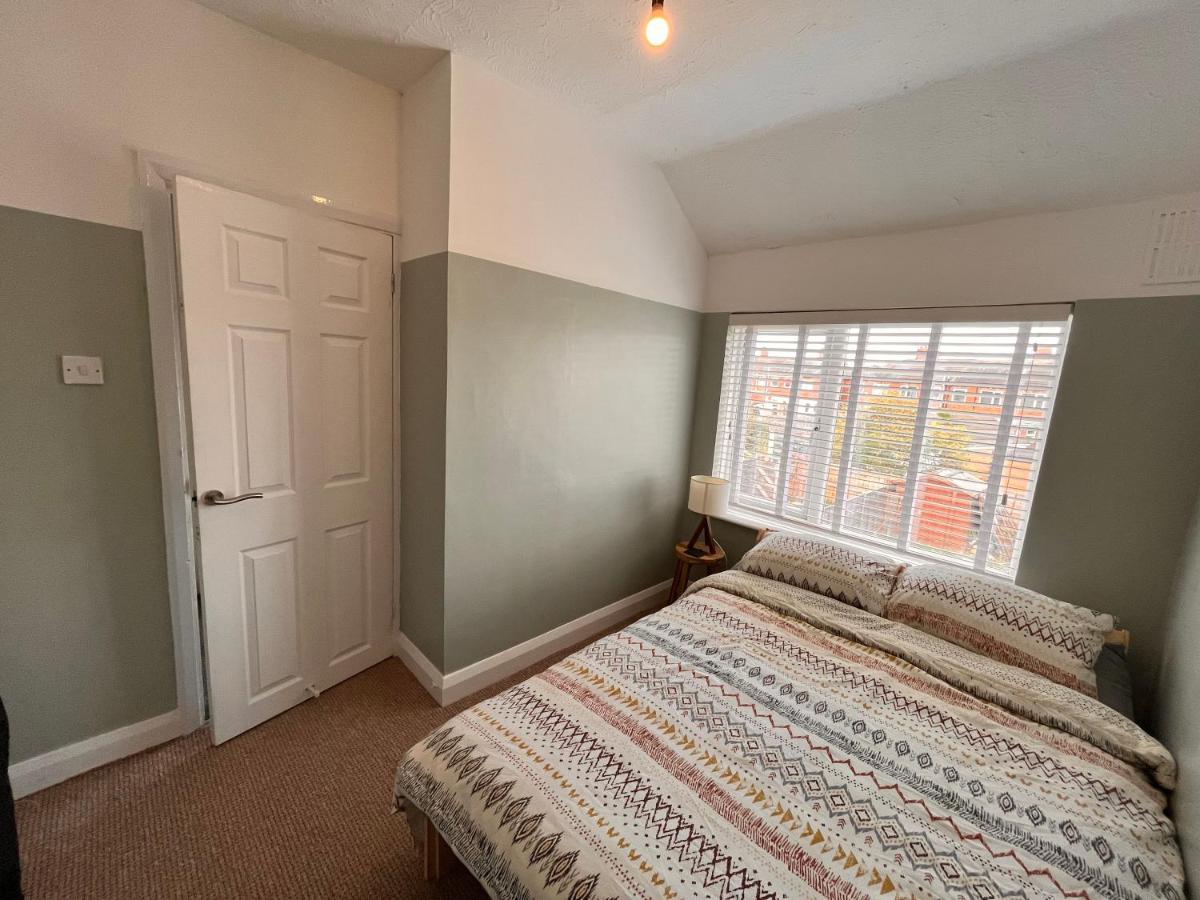 Entire Residential Property With Parking Kingston upon Hull Eksteriør billede